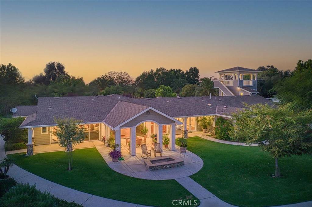 Sanger, CA 93657,1098 S Rainbow AVE