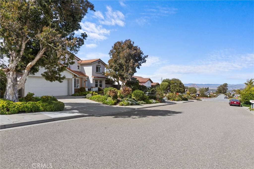 Los Osos, CA 93402,2341 Fresno ST