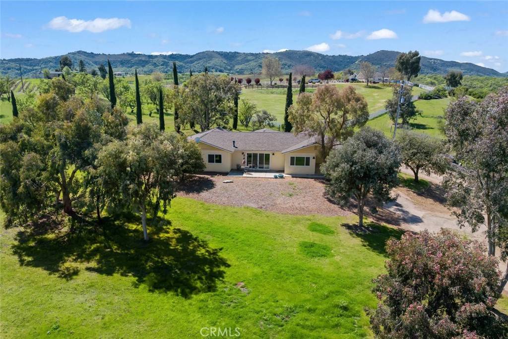 Paso Robles, CA 93446,6095 Vista Serrano WAY