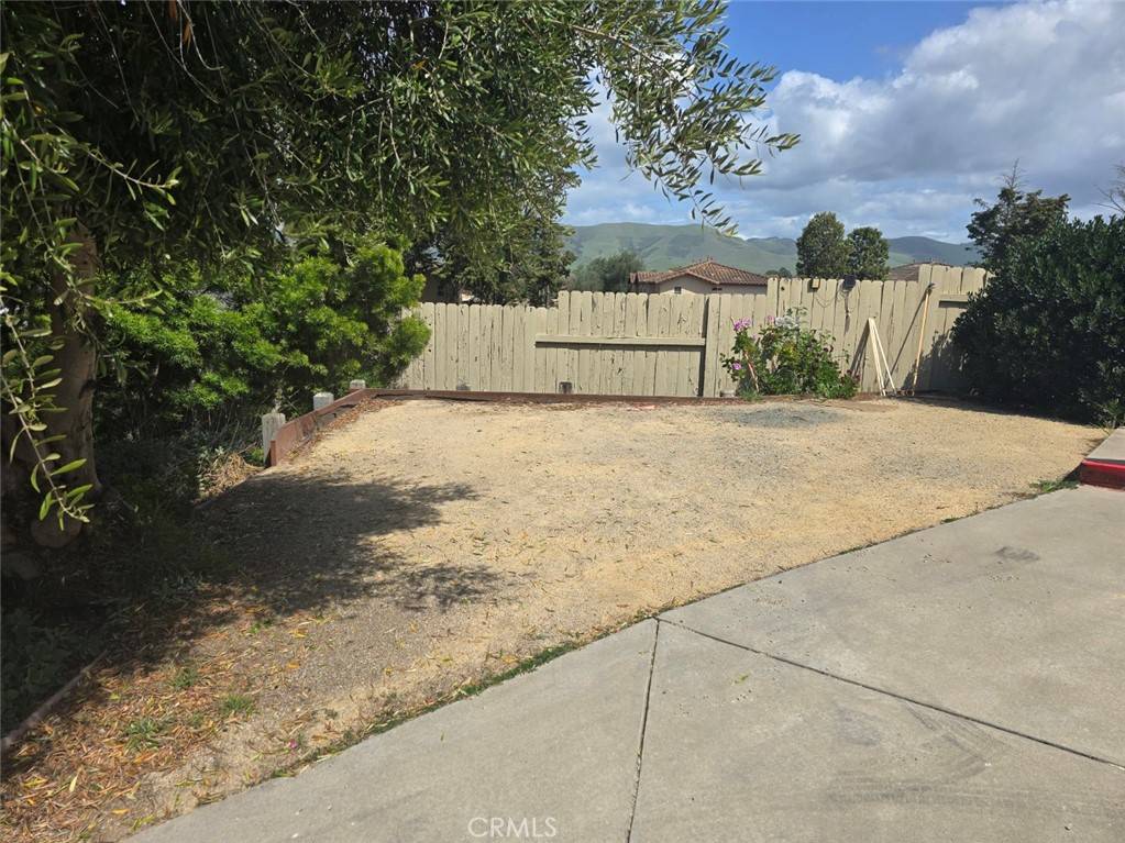 Nipomo, CA 93444,380 Butterfly LN