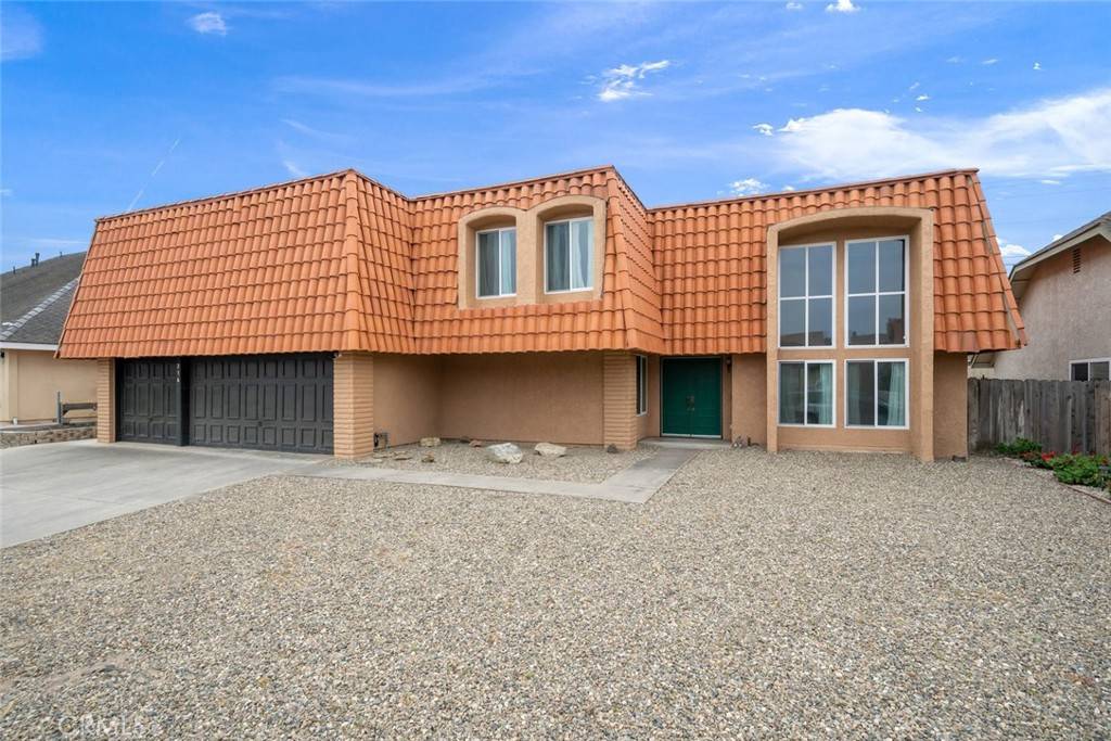 Santa Maria, CA 93455,216 Larkspur Drive