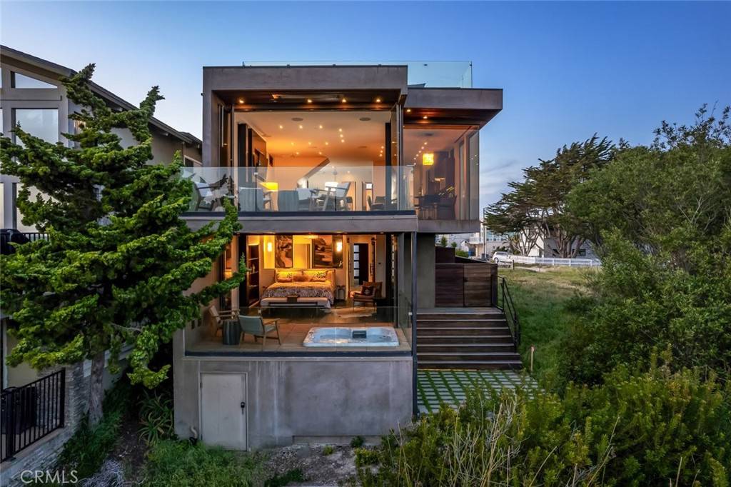 Oceano, CA 93445,1839 Strand WAY