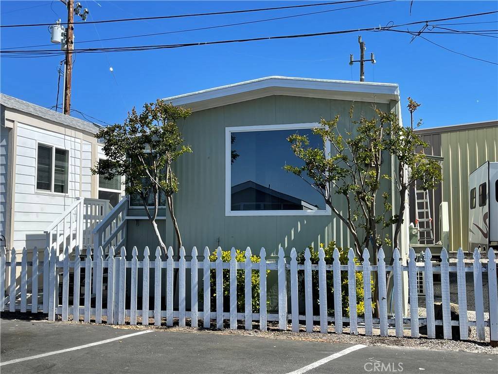 Atascadero, CA 93422,8850 El Camino Real #9