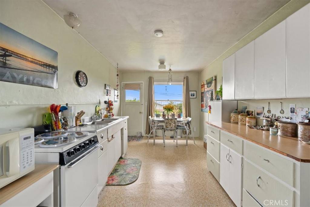 Morro Bay, CA 93442,685 Kings Ave