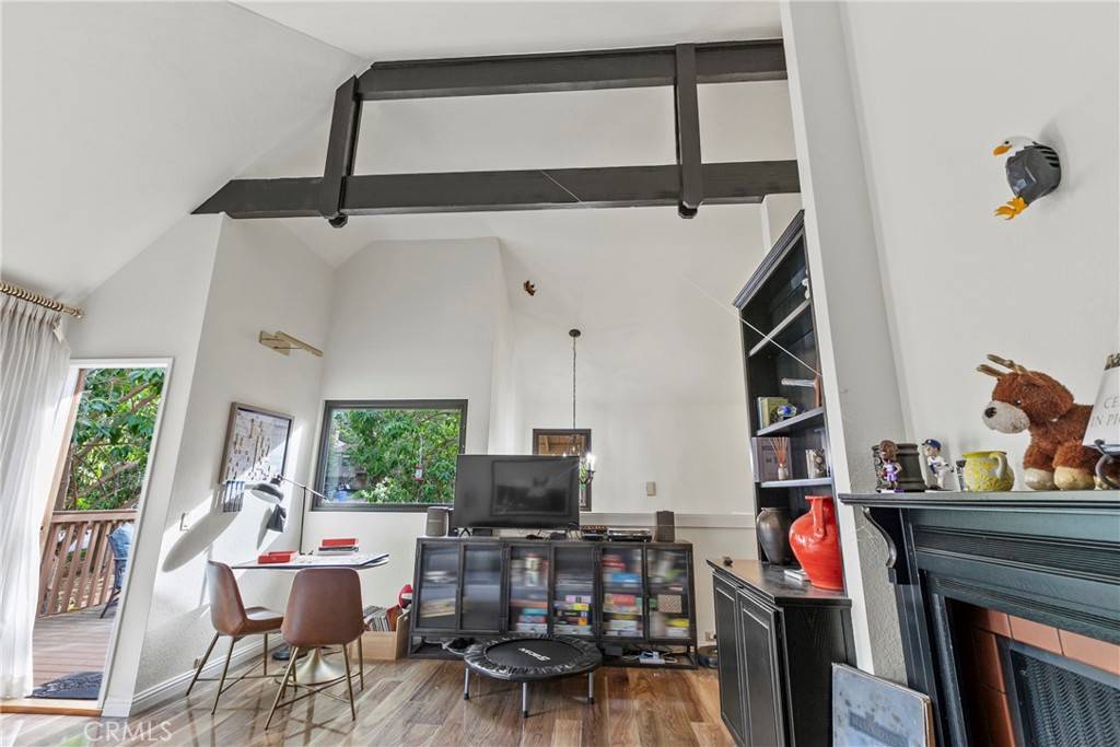 San Luis Obispo, CA 93405,672 Serrano DR #9