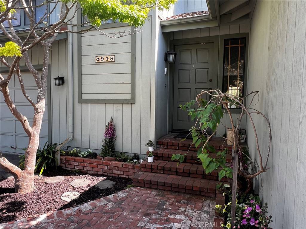 Cambria, CA 93428,2918 Burton DR
