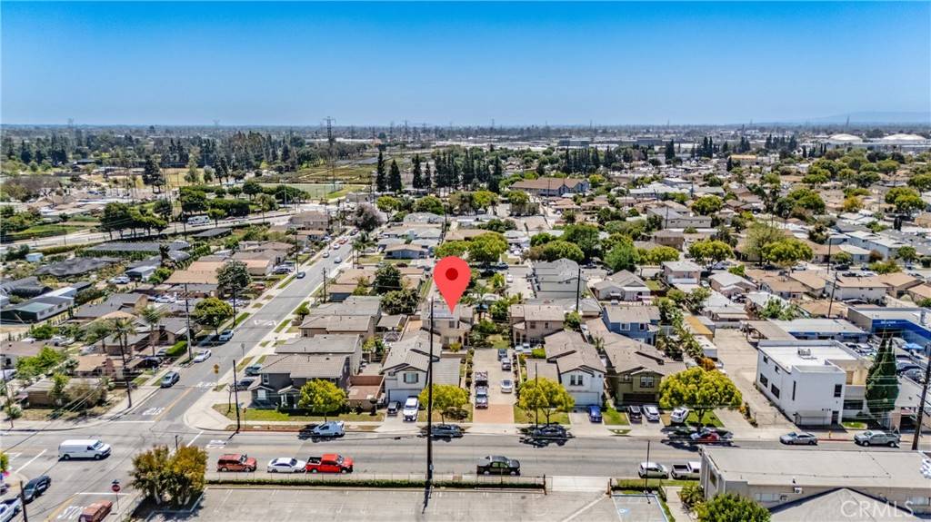 Bell Gardens, CA 90201,6134 Clara ST