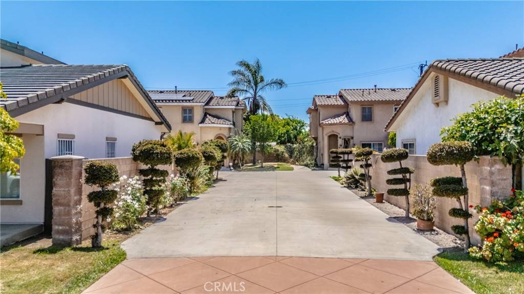 Bell Gardens, CA 90201,6134 Clara ST