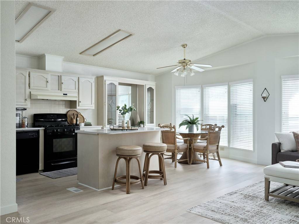 Morro Bay, CA 93442,512 Pinon DR #30