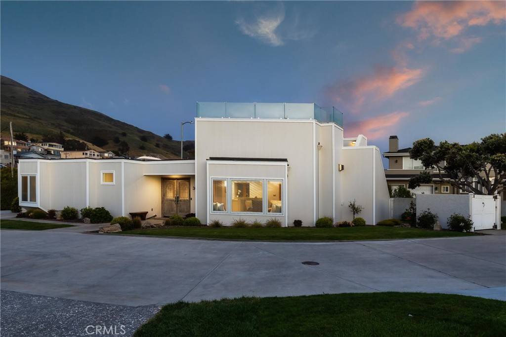 Cayucos, CA 93430,3080 Studio DR