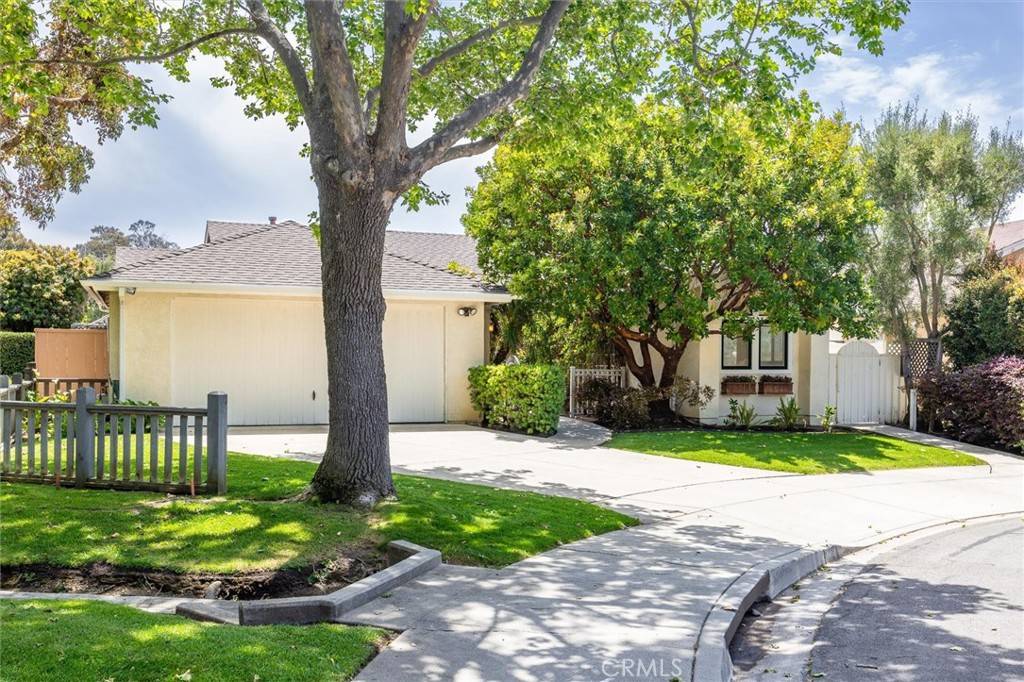 San Luis Obispo, CA 93401,855 Dahlia LN