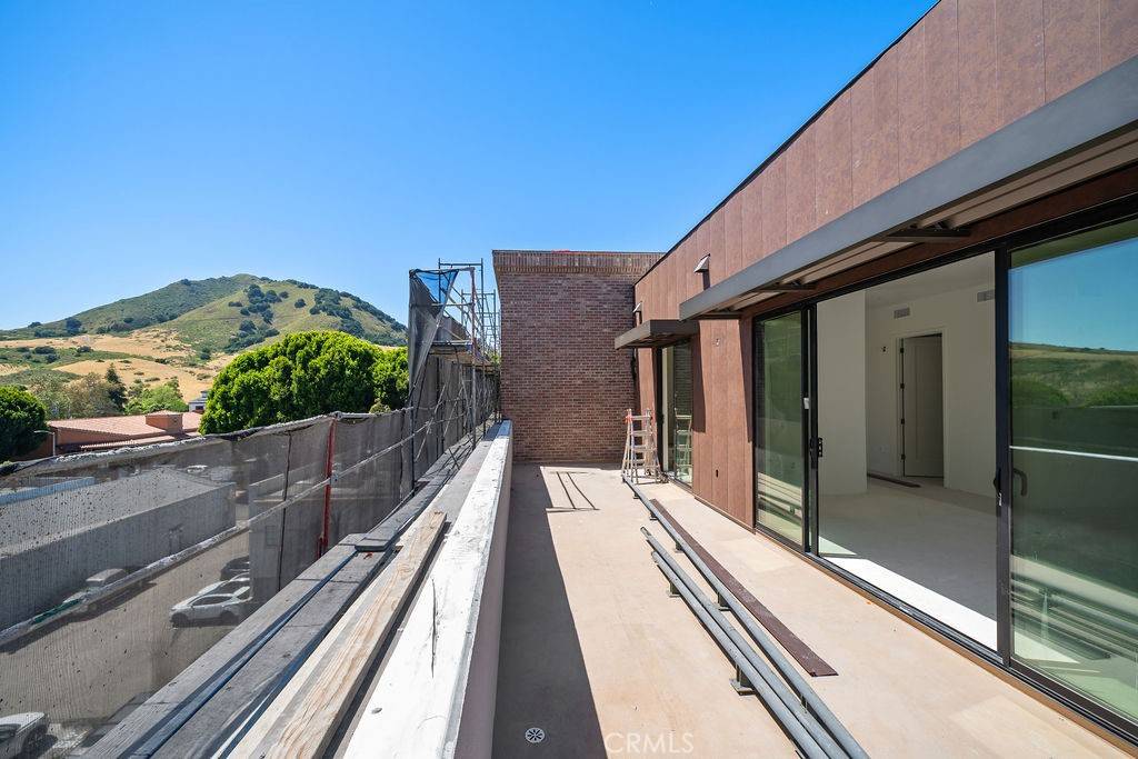 San Luis Obispo, CA 93401,581 Higuera ST #208