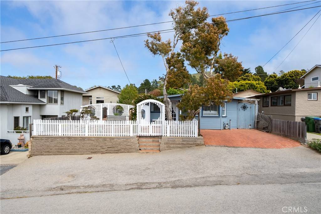 Morro Bay, CA 93442,418 Tulare AVE