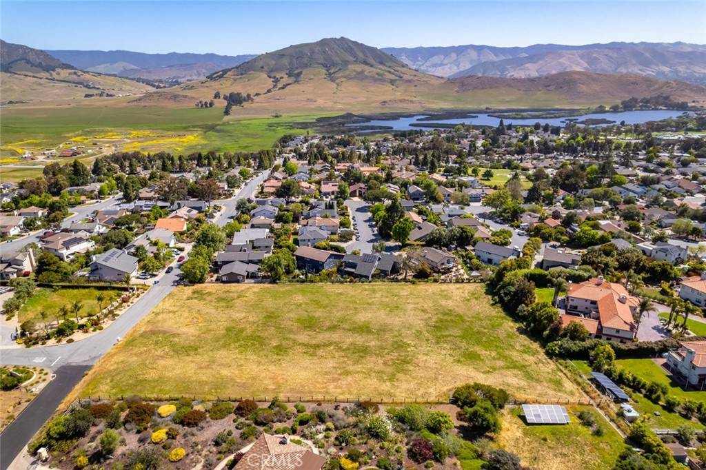 San Luis Obispo, CA 93405,1825 Diablo DR