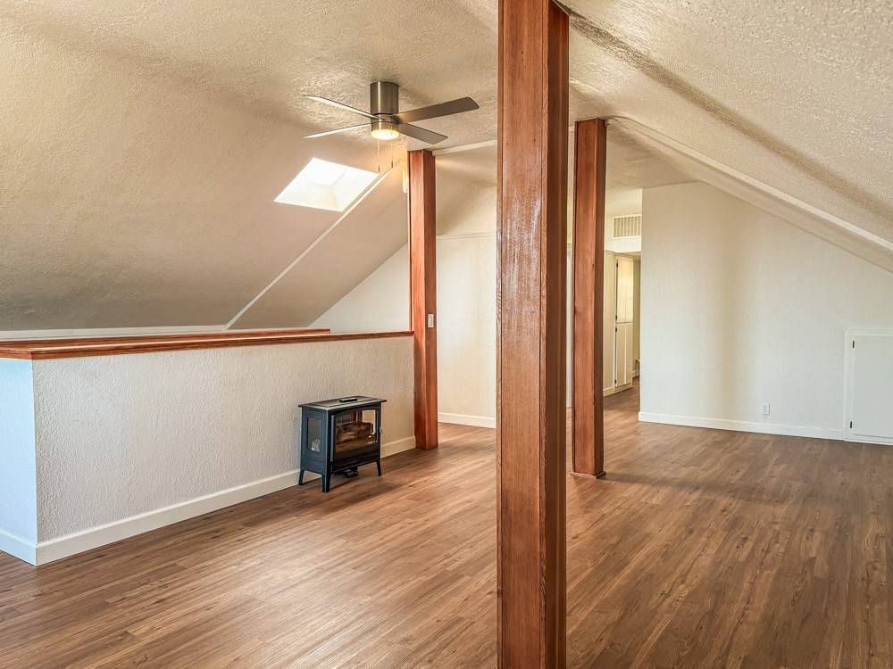 Cayucos, CA 93430,158 A N Ocean Ave