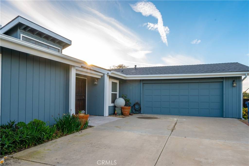 Paso Robles, CA 93446,5175 White Tail Place
