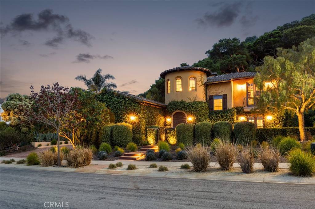 San Luis Obispo, CA 93405,935 Isabella WAY