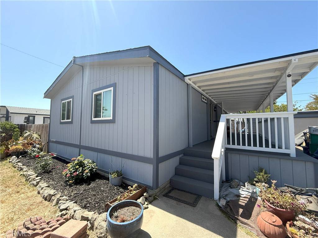 Nipomo, CA 93444,328 Mars CT