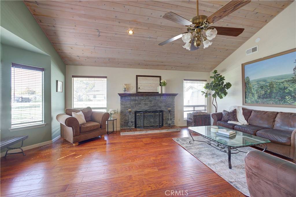 Solvang, CA 93463,268 1st ST