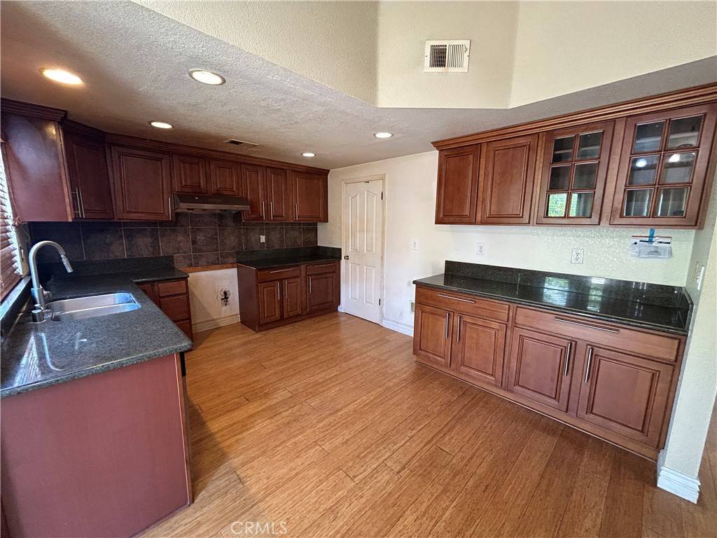 Antelope, CA 95843,3353 El Valle WAY