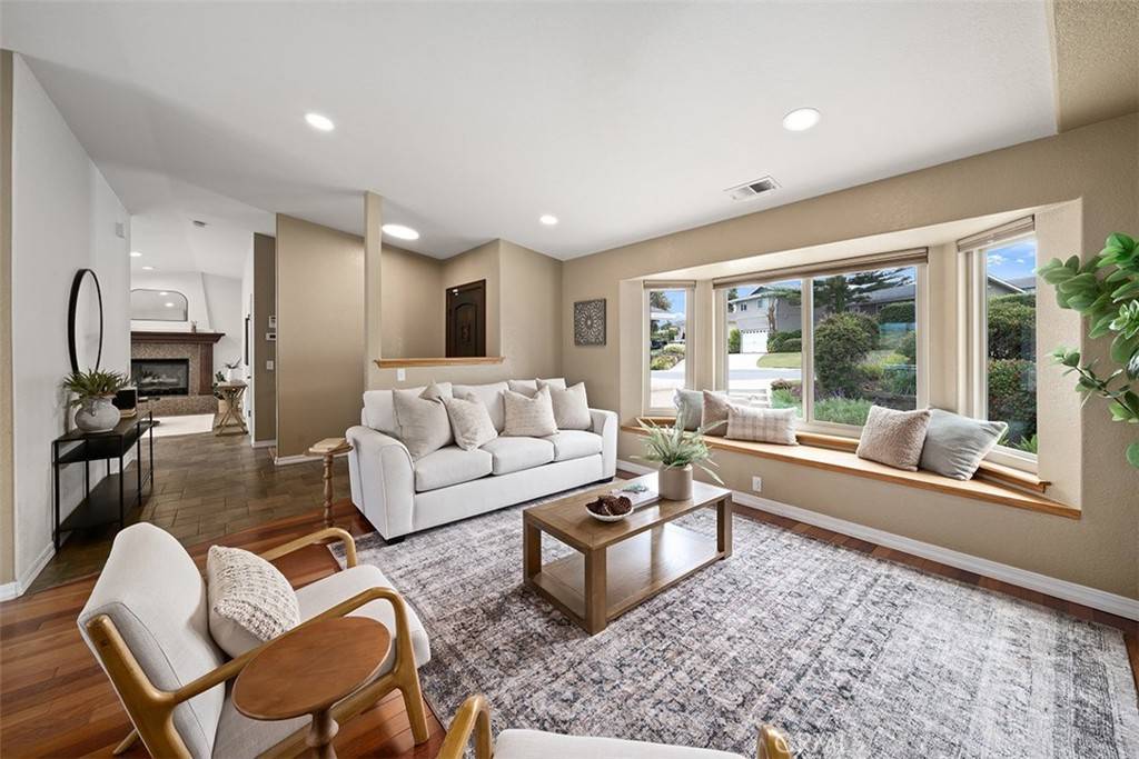 Pismo Beach, CA 93449,328 Valley View DR