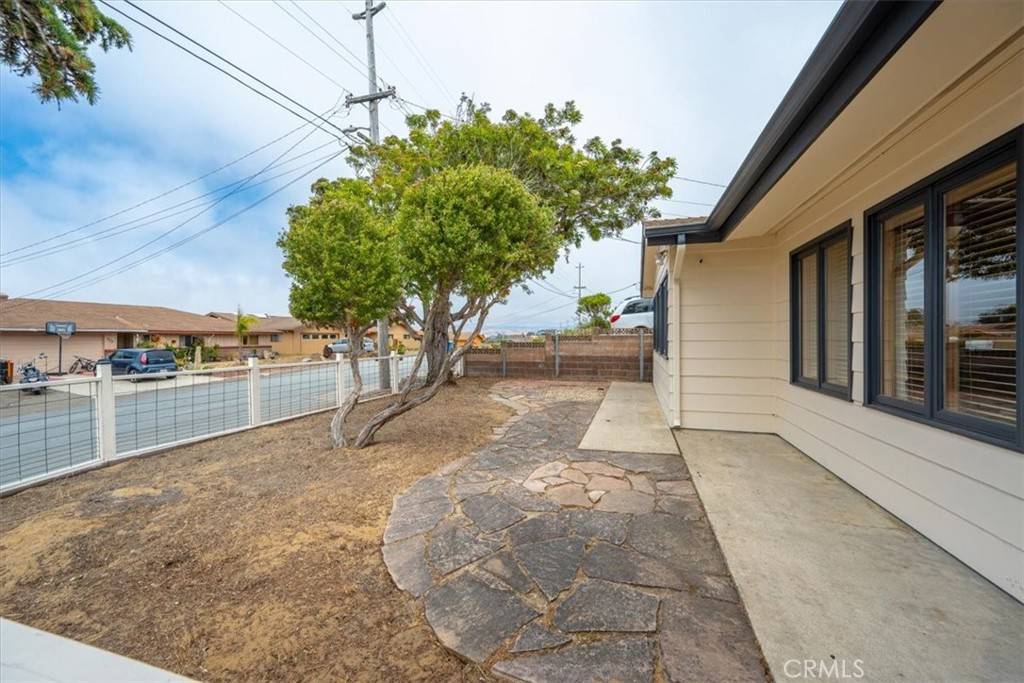 Los Osos, CA 93402,765 Highland DR