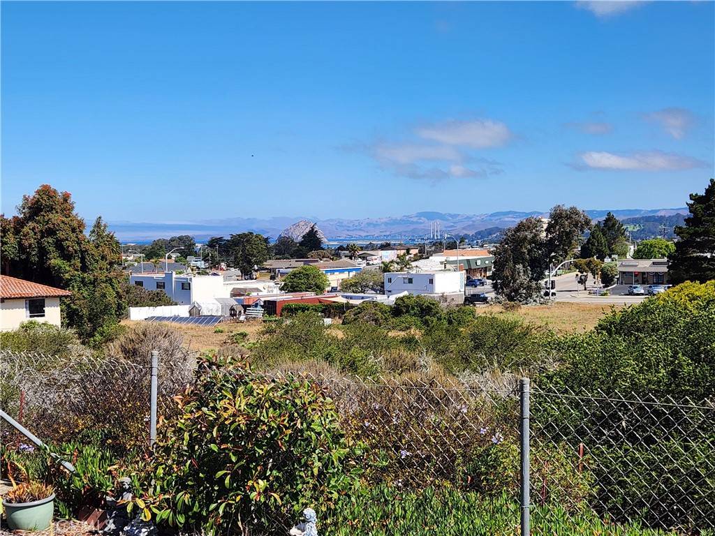 Los Osos, CA 93402,1056 Bay Oaks DR