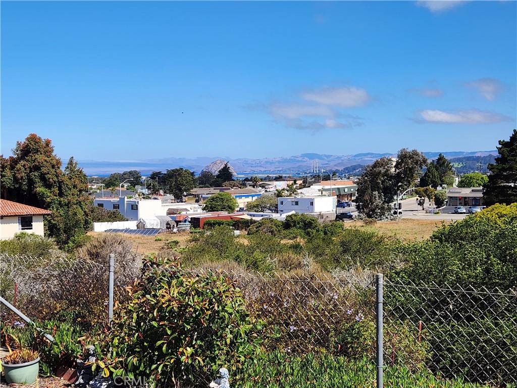 Los Osos, CA 93402,1056 Bay Oaks DR