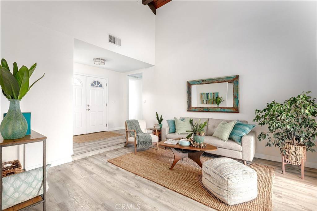 Los Osos, CA 93402,244 Vista CT