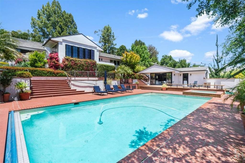 San Luis Obispo, CA 93405,150 Los Robles CT