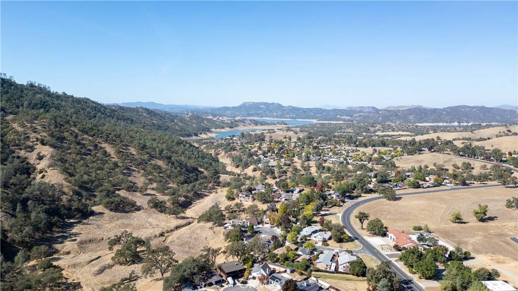 Paso Robles, CA 93446,2840 Black Horse LN
