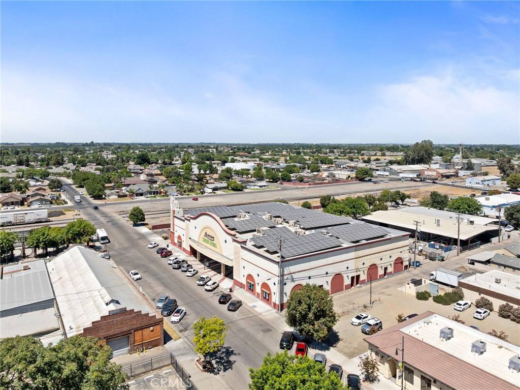 Lemoore, CA 93245,400 Follett ST
