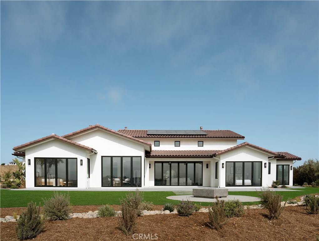 Arroyo Grande, CA 93420,467 Del Sur DR