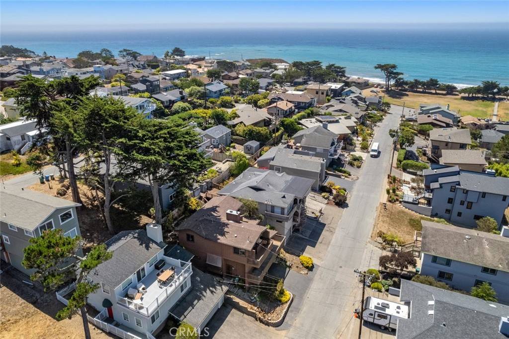 Cambria, CA 93428,444 Pembrook DR