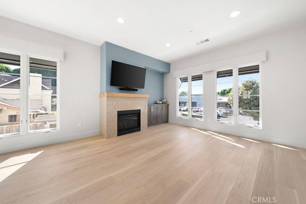 San Luis Obispo, CA 93401,1214 Carmel Street