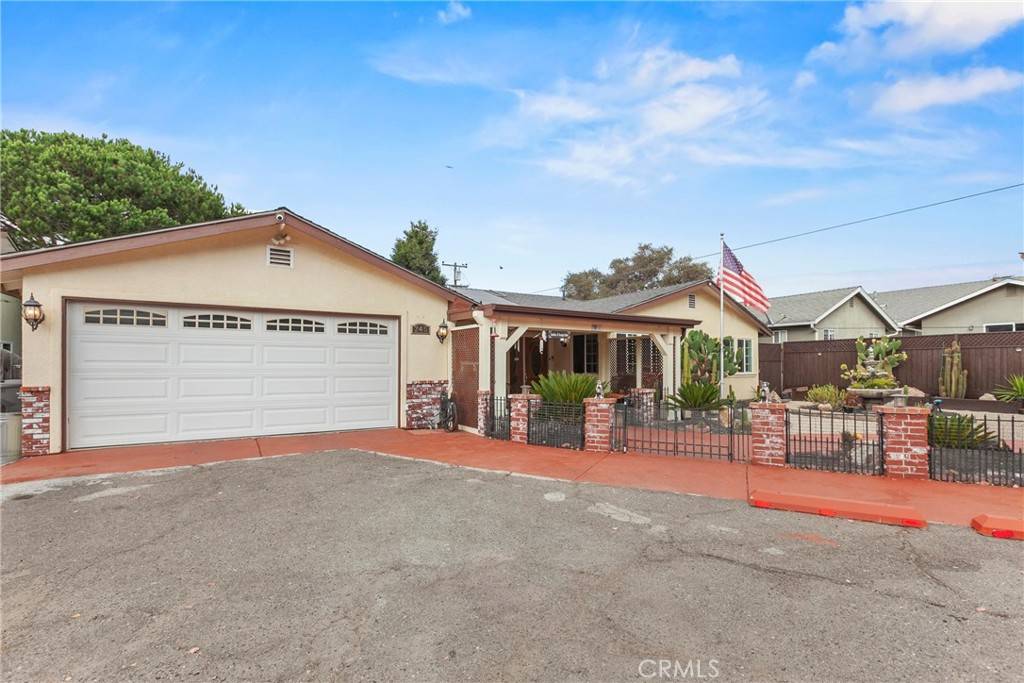 Arroyo Grande, CA 93420,245 Walnut ST