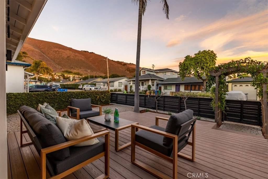 Pismo Beach, CA 93449,150 Castaic