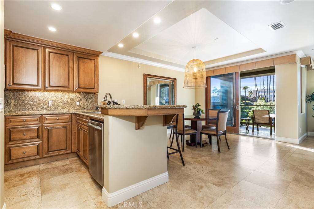 Pismo Beach, CA 93449,2727 Shell Beach RD #327