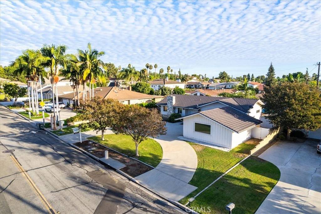 Buena Park, CA 90621,4943 Saint Andrews