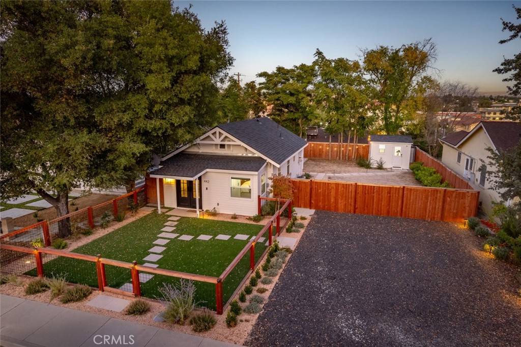 Paso Robles, CA 93446,442 Oak Street