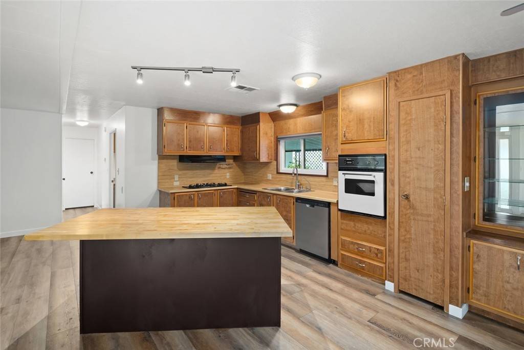 Atascadero, CA 93422,10025 El Camino Real #81