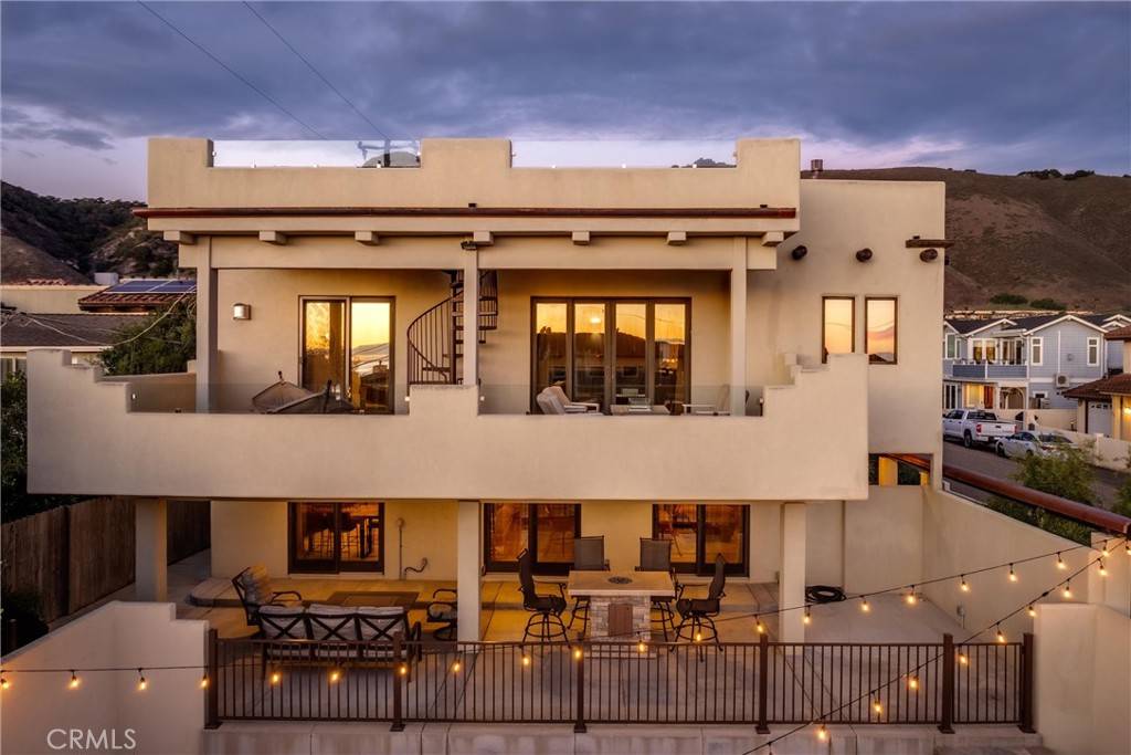 Pismo Beach, CA 93449,344 Capistrano