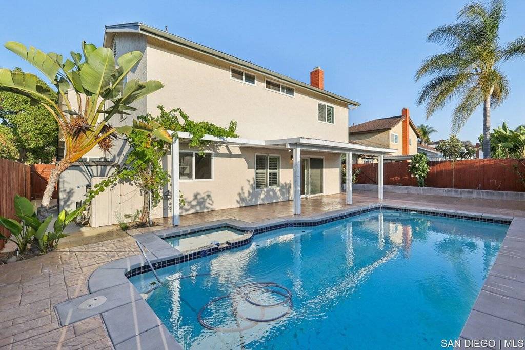 San Diego, CA 92119,7270 Rondel CT