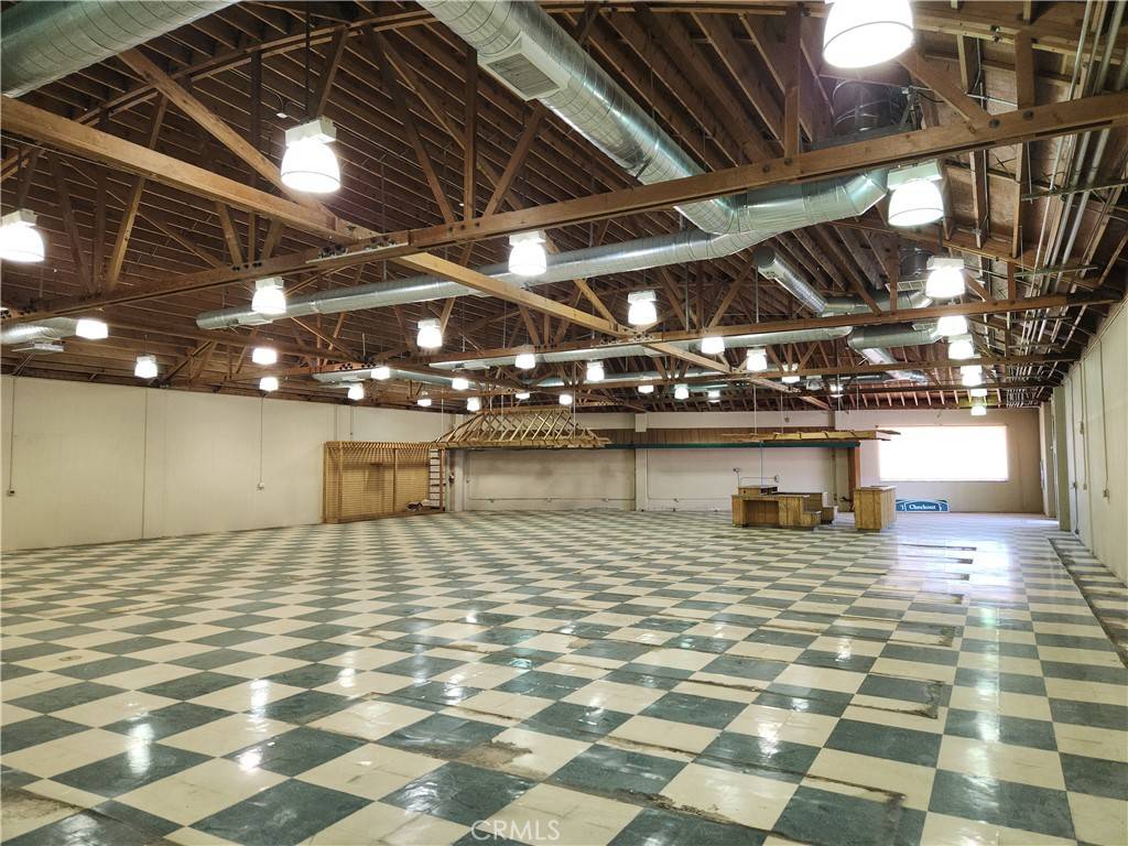 Paradise, CA 95969,5990 Foster RD