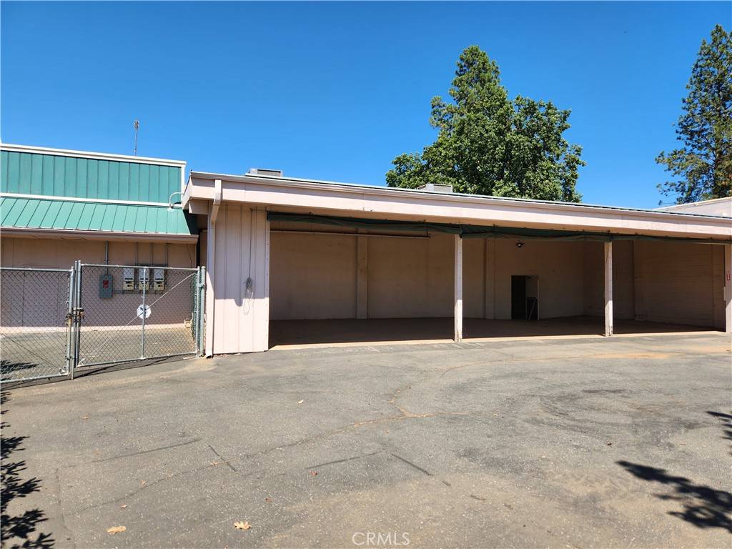 Paradise, CA 95969,5990 Foster RD