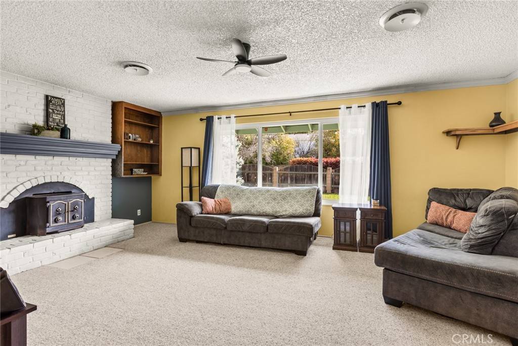 Oroville, CA 95966,370 Oakvale AVE