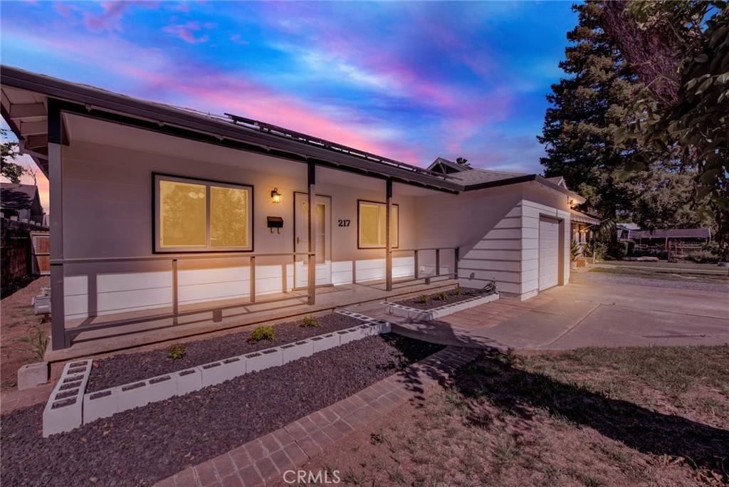 Willows, CA 95988,217 N. SACRAMENTO