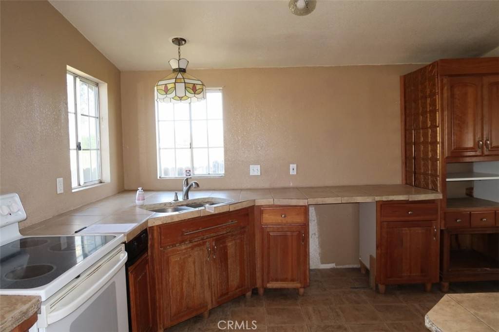 Corning, CA 96021,3716 Columbia AVE