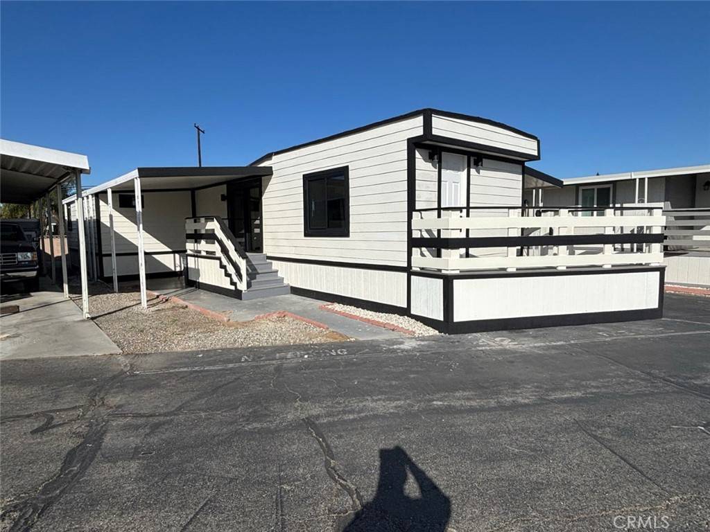 Lakewood, CA 90715,20806 Gridley RD #42