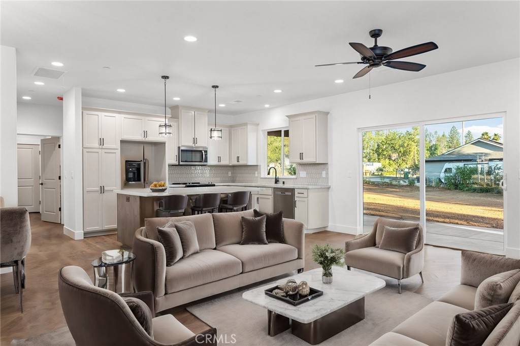 Paradise, CA 95969,576 Roberts RD